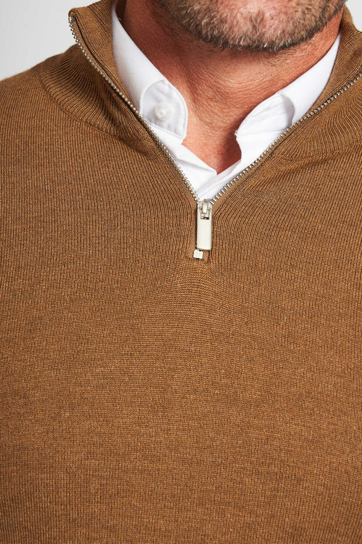 Halfzip Strik 'Mathias' - Camel Mel.