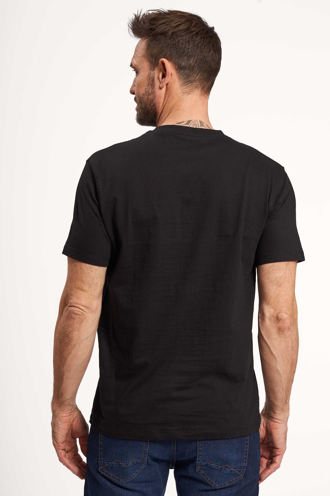 V'Neck T-shirt 'Haarby' - Black