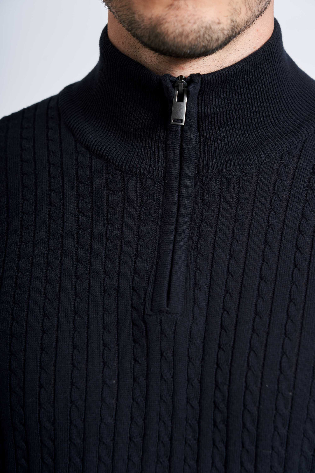 Half Zip Kabelstrik 'Oure' - Black